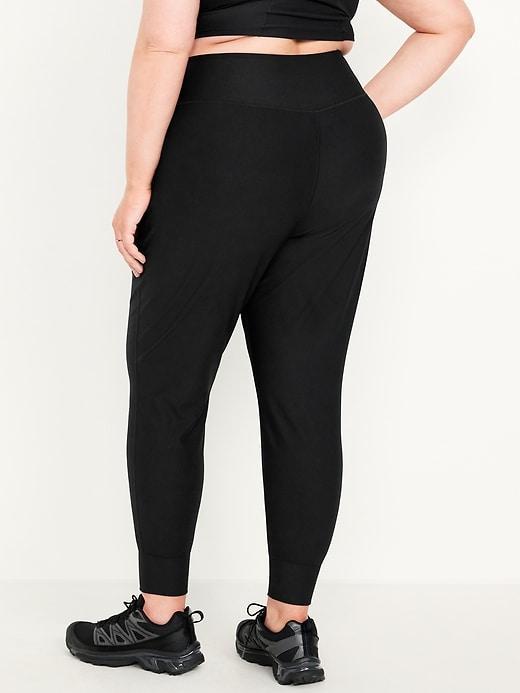 High-Waisted PowerSoft Ribbed 7/8 Joggers Product Image