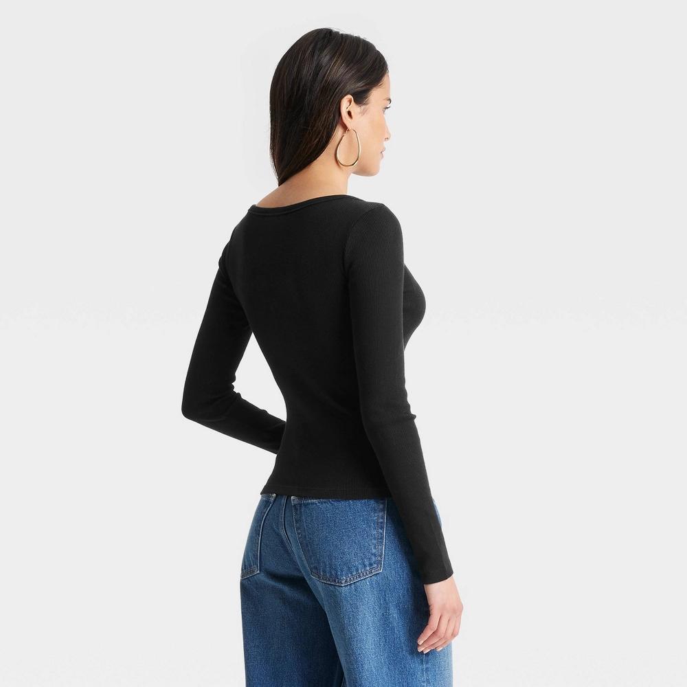 Women's Long Sleeve Boat Neck T-Shirt - Universal Thread™ Product Image