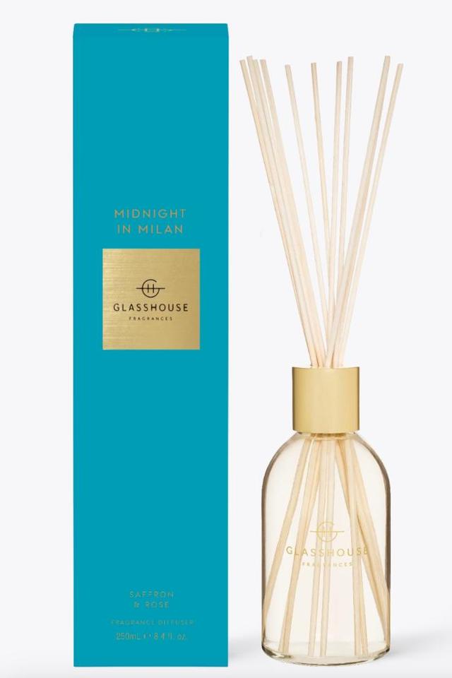 MIDNIGHT IN MILAN 8.4 FL OZ DIFFUSER Product Image