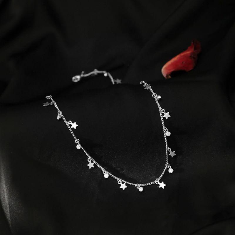 Star Chained Necklace Product Image