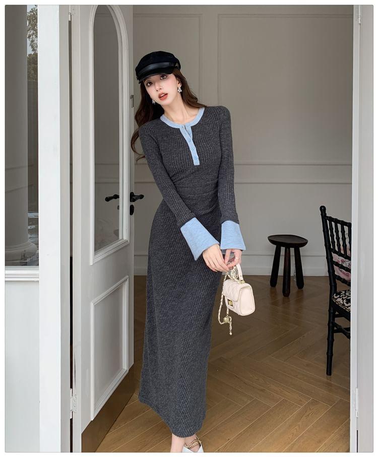 Long-Sleeve Crew Neck Contrast Trim Ruched Half-Buttoned Maxi Sheath Knit Dress Product Image