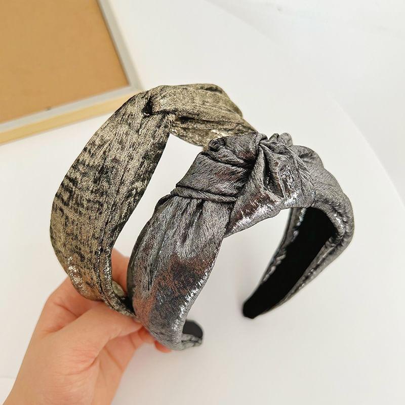 Knot Fabric Headband Product Image