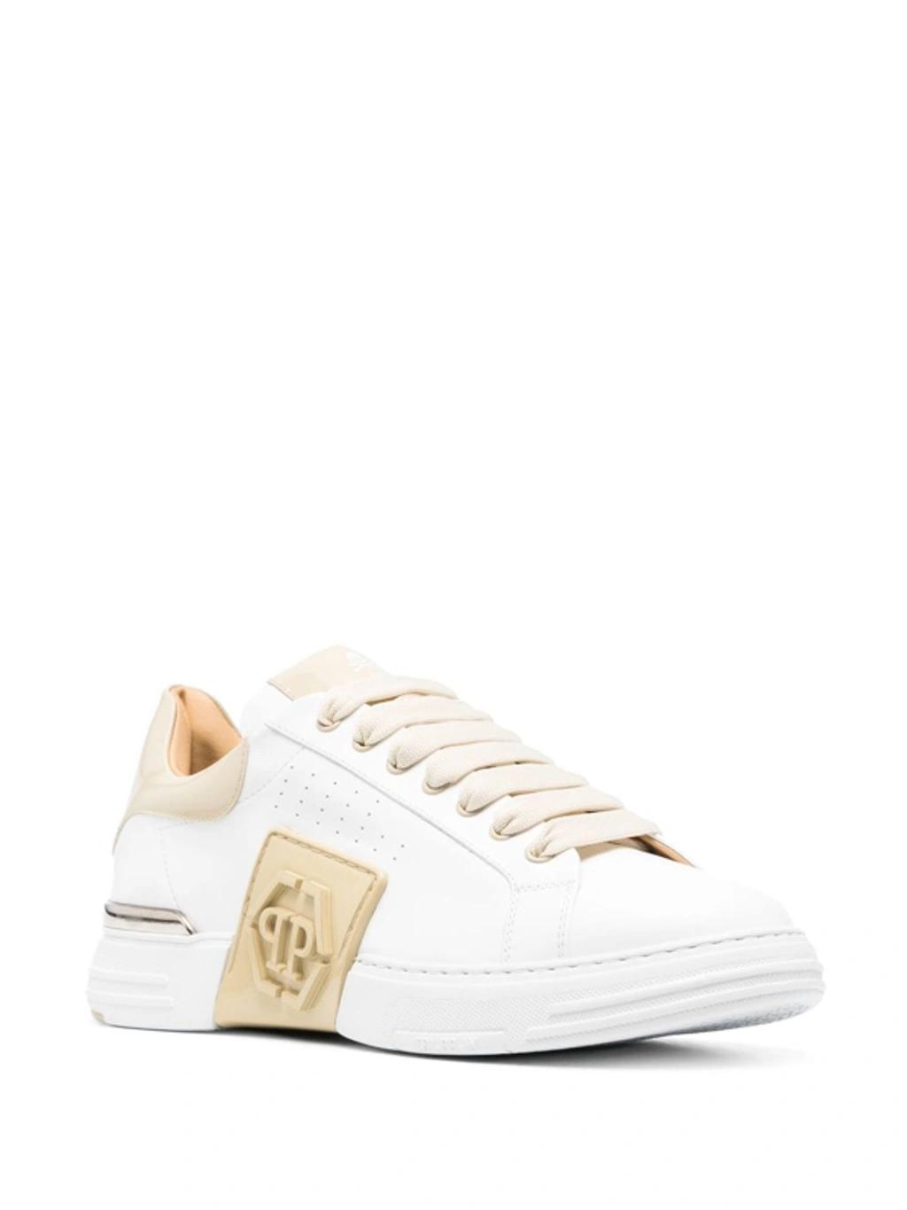 Hexagon Low-top Sneakers In White Product Image