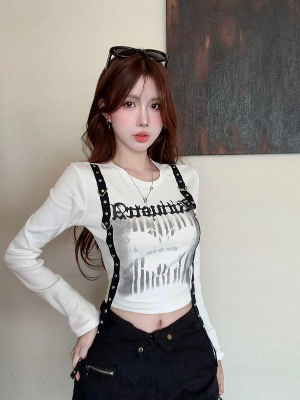 Long-Sleeve Crew Neck Lettering Buckled Crop Slim Fit Tee Product Image