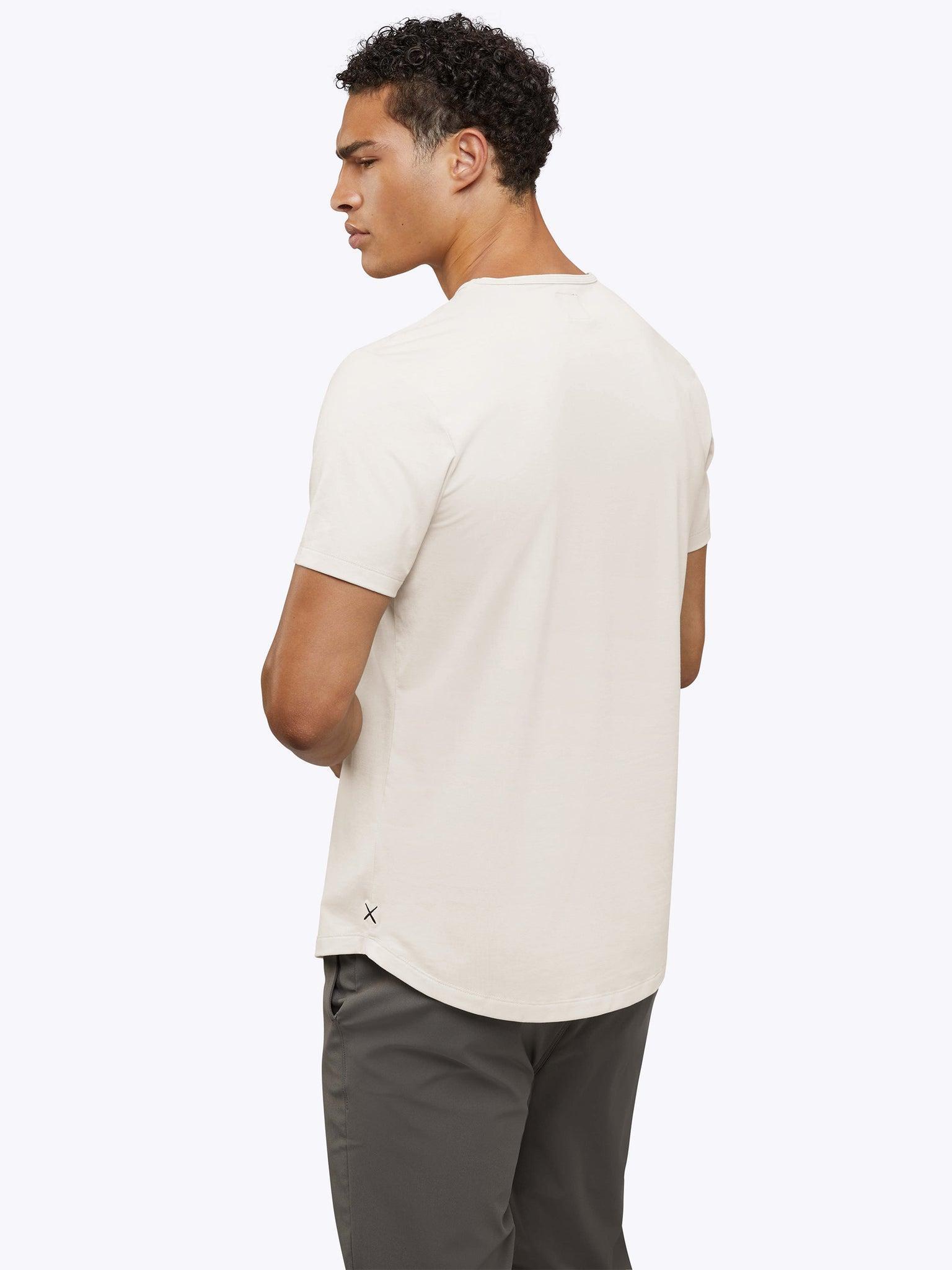 AO Curve-Hem Tee | Ecru Signature-fit PYCA Pro® Product Image