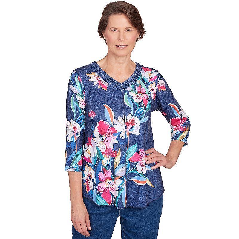 Alfred Dunner Petite in Full Bloom Placed Floral V-neck Top product image