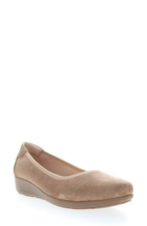 Propt Yara Wedge Slip-On Product Image