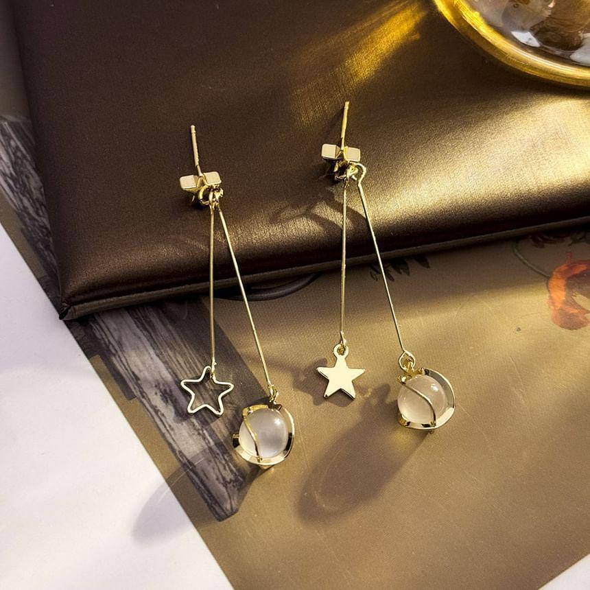 Star Dangle Earring / Clip-On Earring Product Image