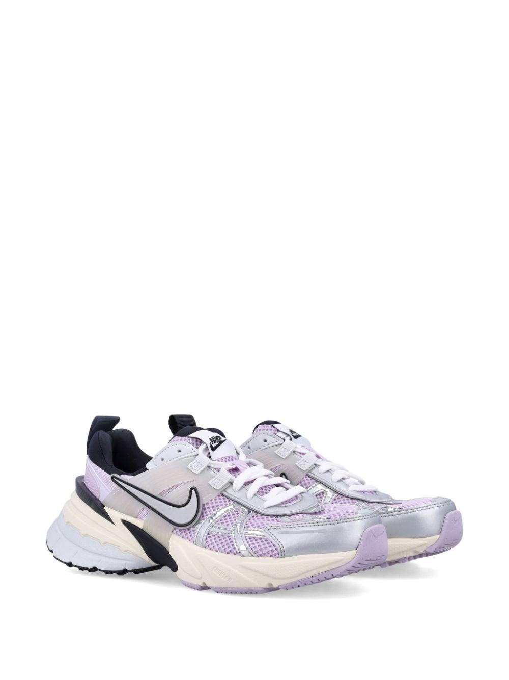 NIKE V2k Run Woman Sneakers In Doll Product Image