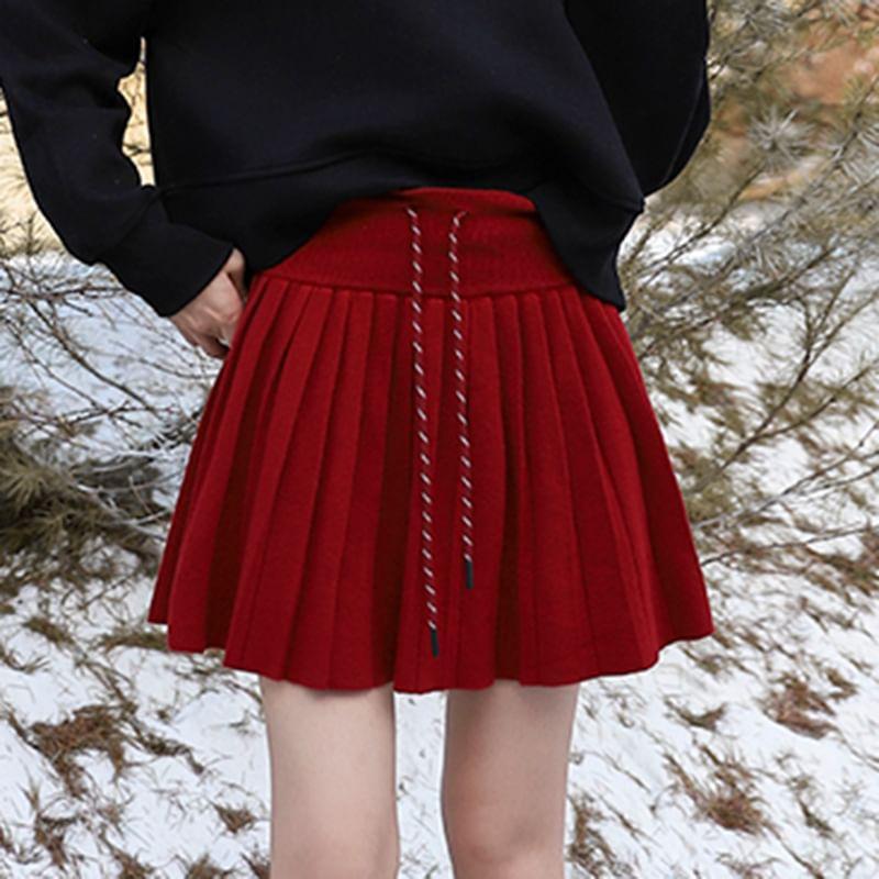 Drawstring Waist Mini Pleated Skirt Product Image