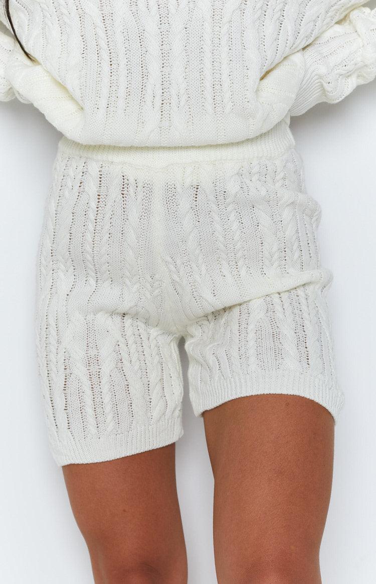 Capri Dream Shorts Cream Product Image