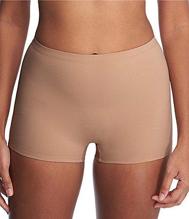 Womens Power Comfort Active Shorts Product Image