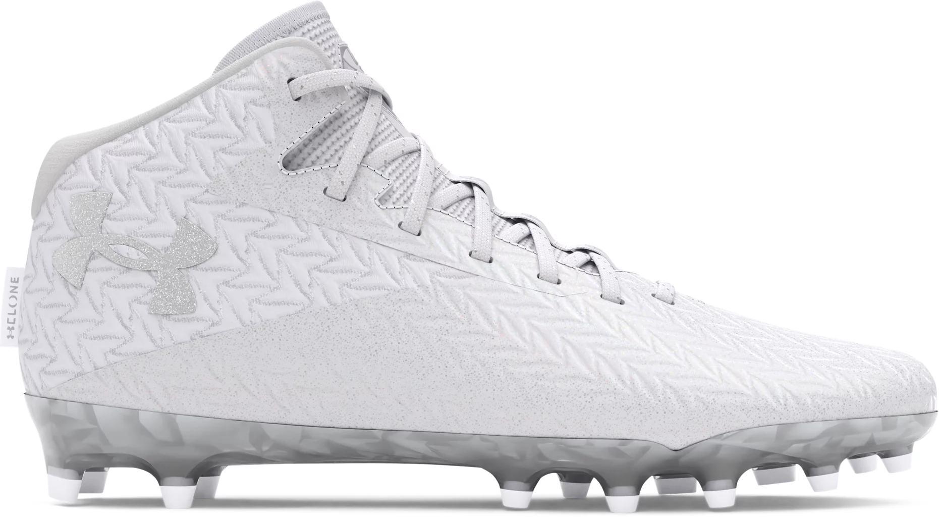 Women's UA Spotlight 4 MC VVS Football Cleats Product Image