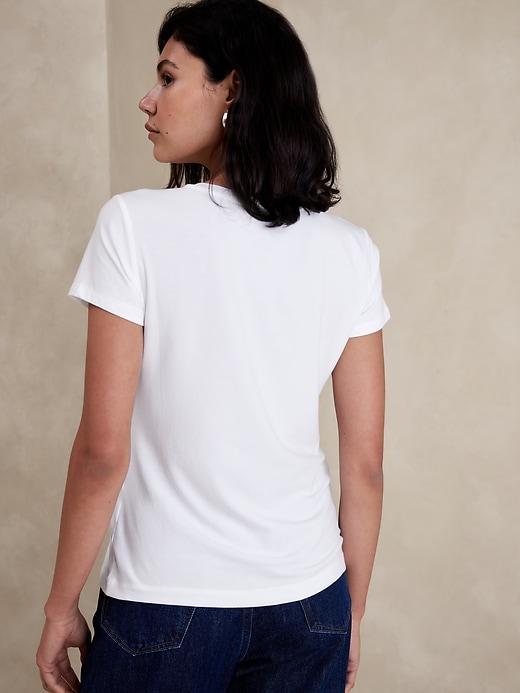 Timeless V-Neck T-Shirt Product Image