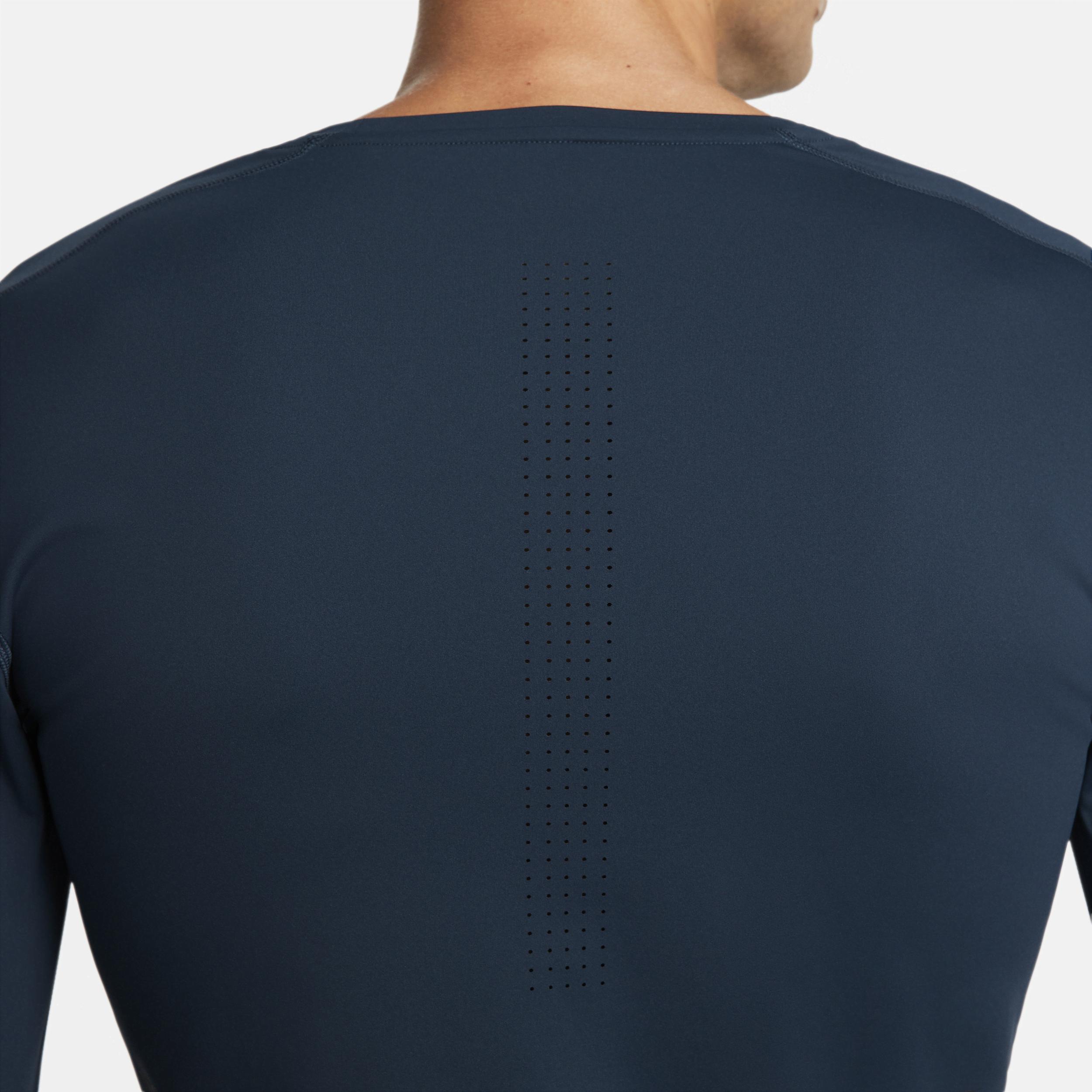 Nike Men's A.P.S. Dri-FIT ADV Versatile Top Product Image