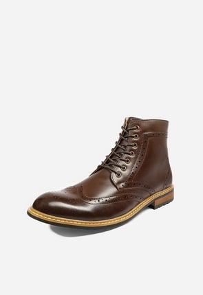 Men's Classic Wingtip Side Zipper Ankle Boot Product Image