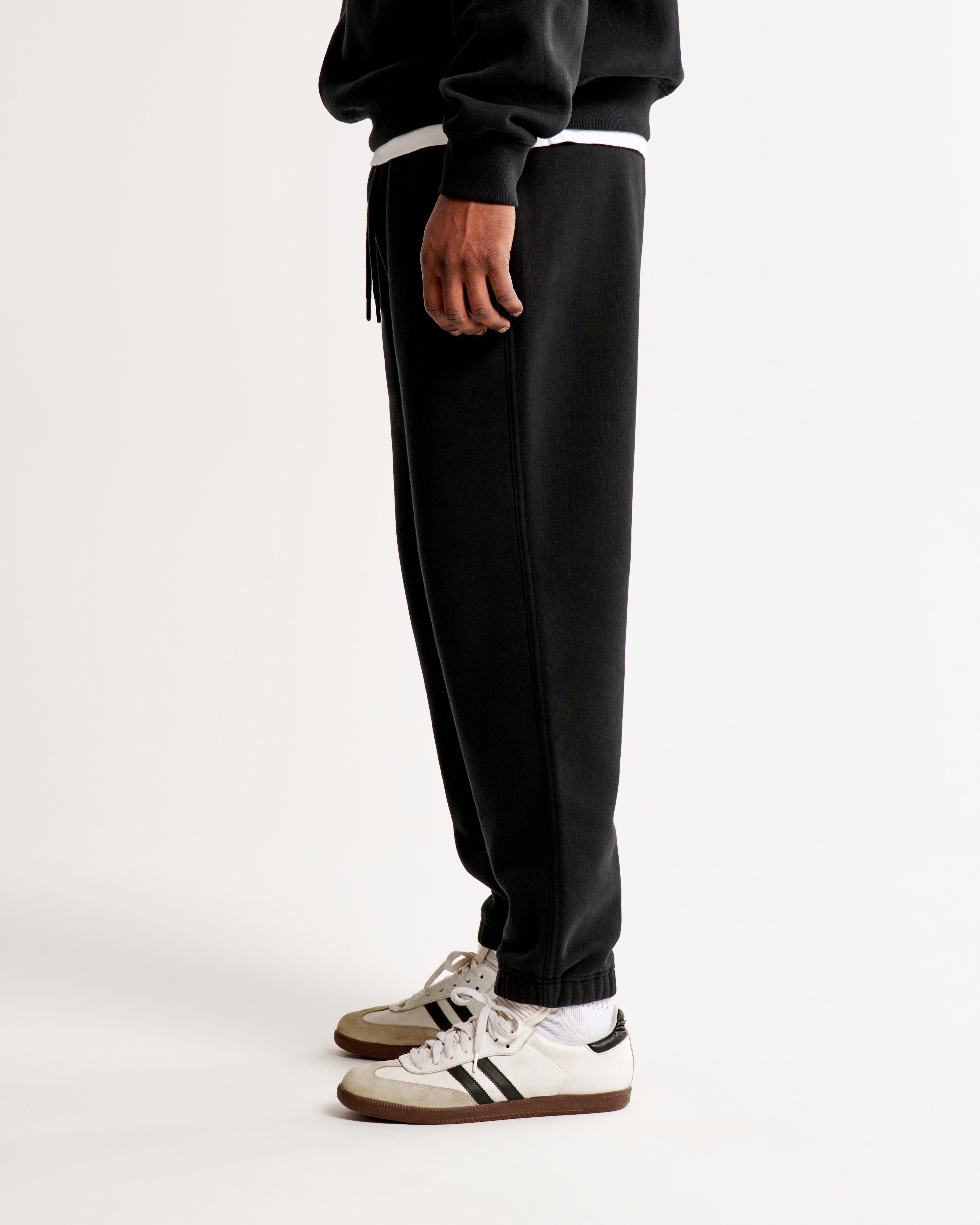 Essential Sweatpant Product Image