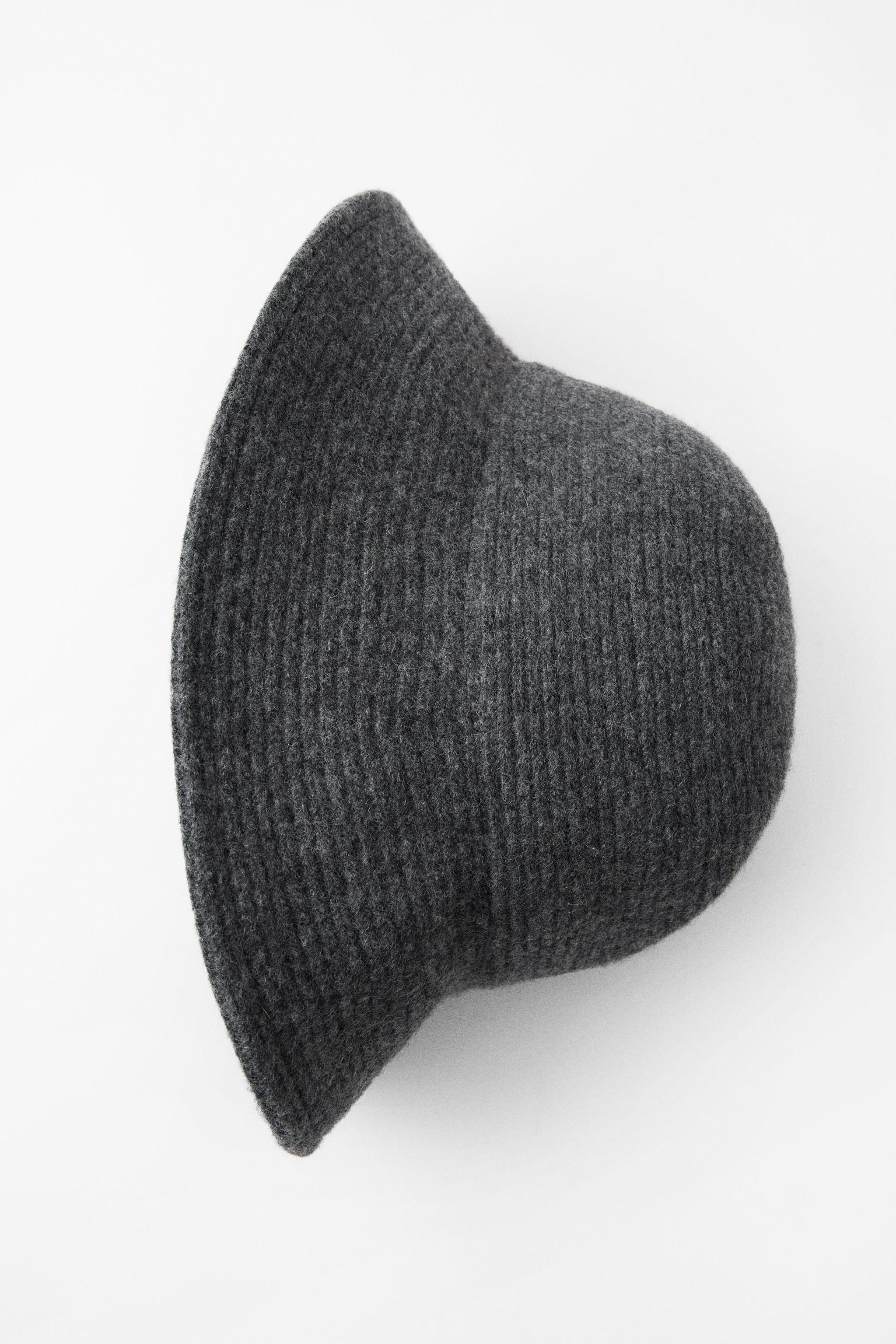 WOOL BUCKET HAT Product Image