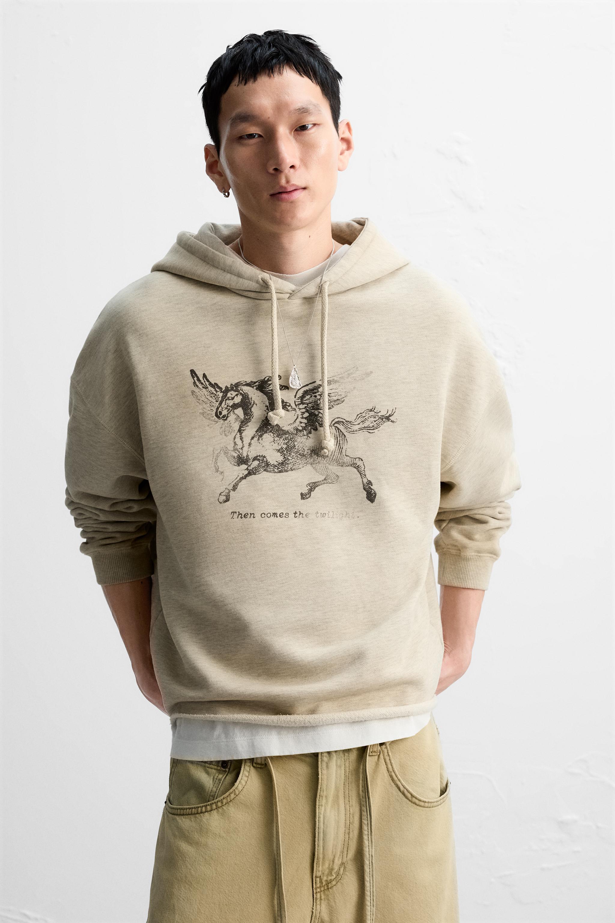 WASHED PRINT SWEATSHIRT Product Image