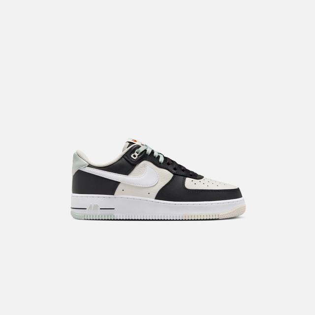 Nike Air Force 1 '07 LV8 - Black / Light Silver / Phantom Male Product Image