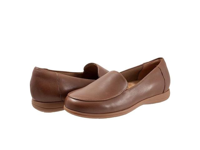 Trotters Deanna (Saddle) Women's Shoes Product Image