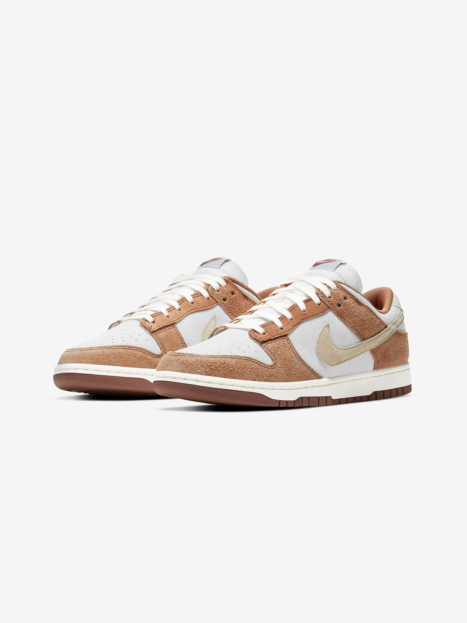 Nike Dunk Low Retro Premium (SAIL/FOSSIL-MEDIUM CURRY) Product Image