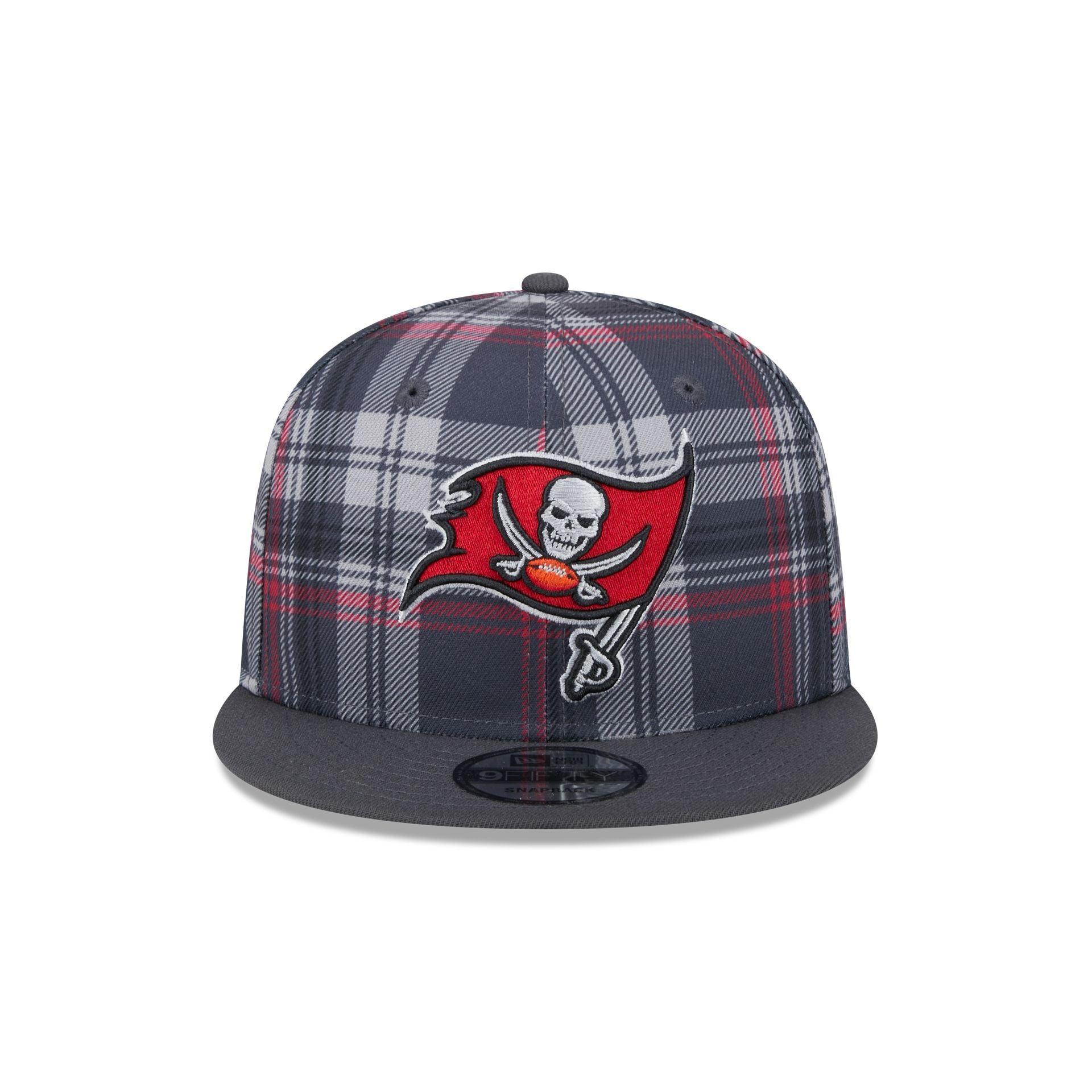 Tampa Bay Buccaneers 2024 Sideline Statement Gray 9FIFTY Snapback Hat Male Product Image