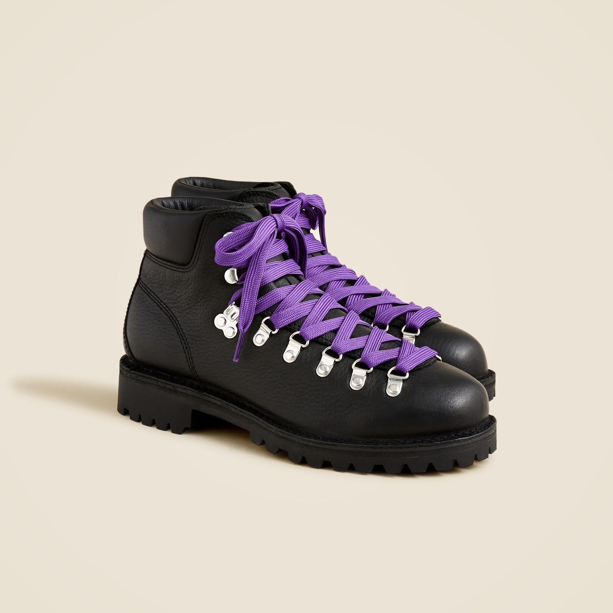 Hiking boots in tumbled leather Product Image