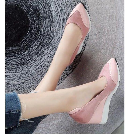 Wedge-Heel Pointed Pumps Product Image