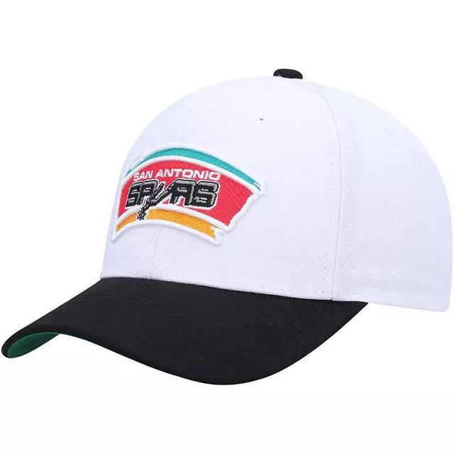 Mens Mitchell & Ness /Black San Antonio Spurs Hardwood Classics Core 2-Tone 2.0 Pro Snapback Hat Product Image