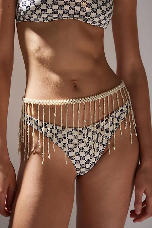 Pearl Swoop Chain Belt Womens at Urban Outfitters Product Image