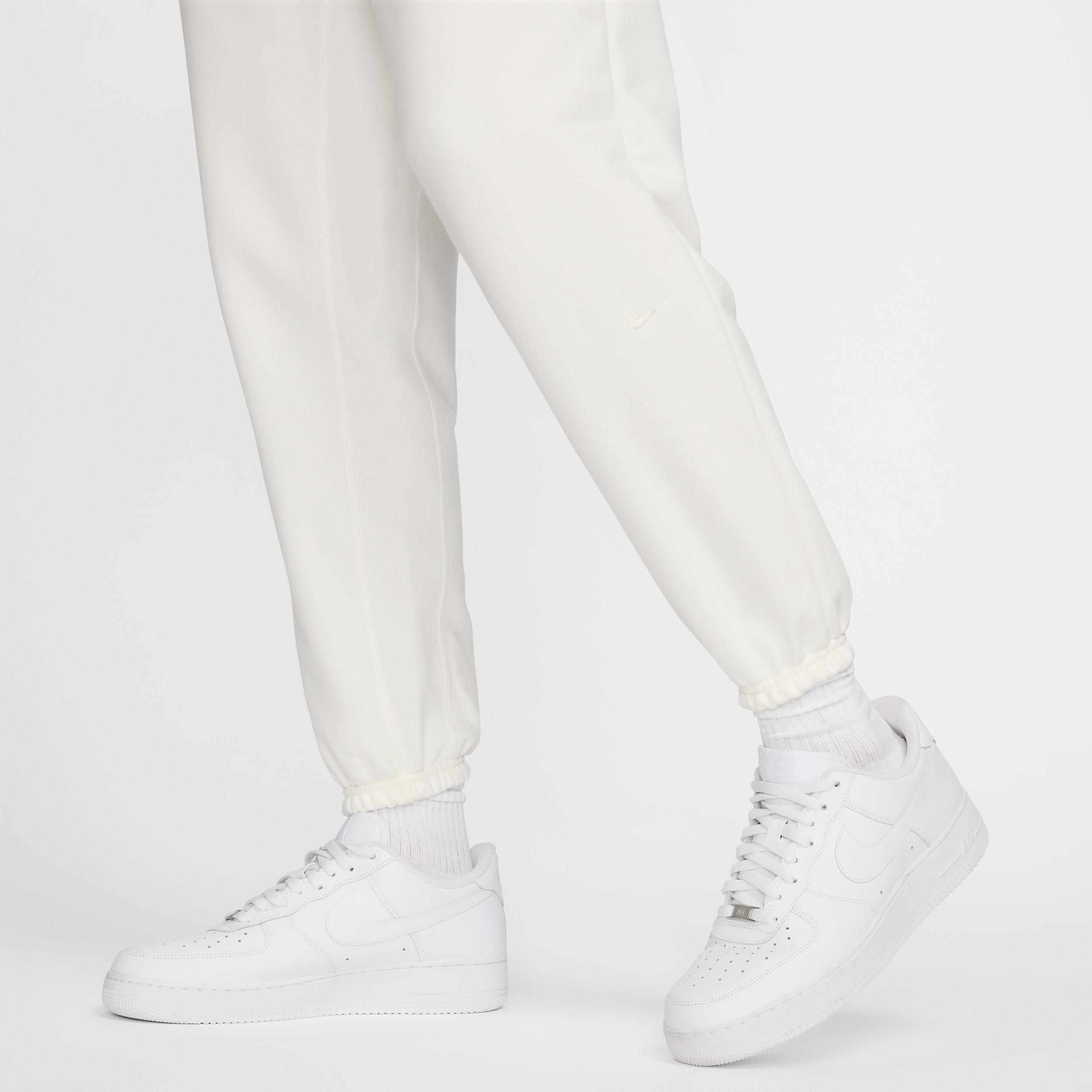 Nike Men's Standard Issue Dri-FIT Basketball Pants Product Image