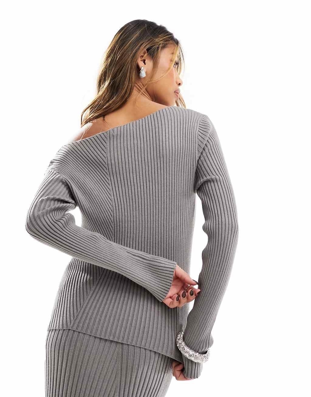 NA-KD ribbed assymetric neck top in dark gray Product Image