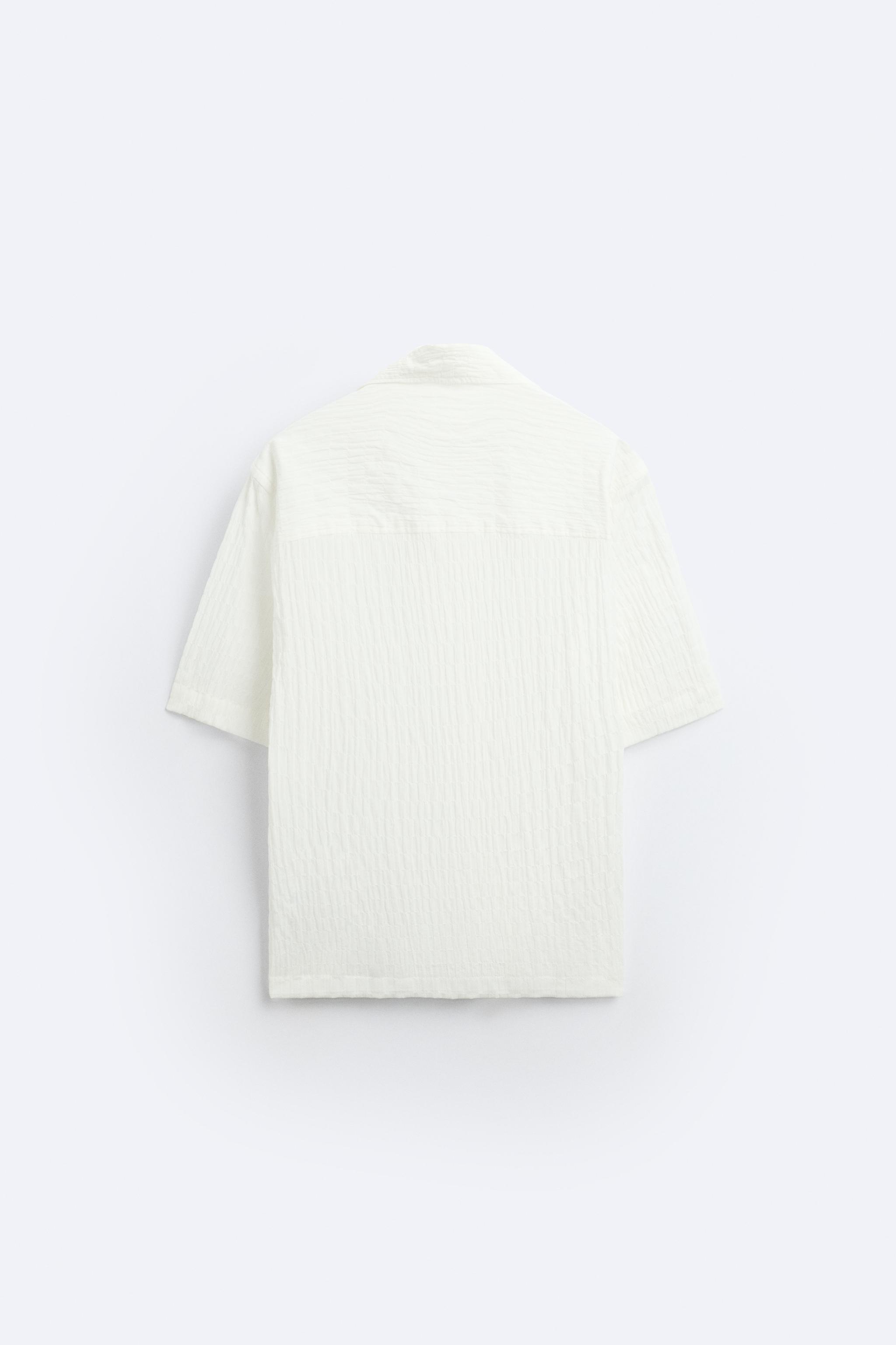 STRETCHY TEXTURED WEAVE SHIRT Product Image