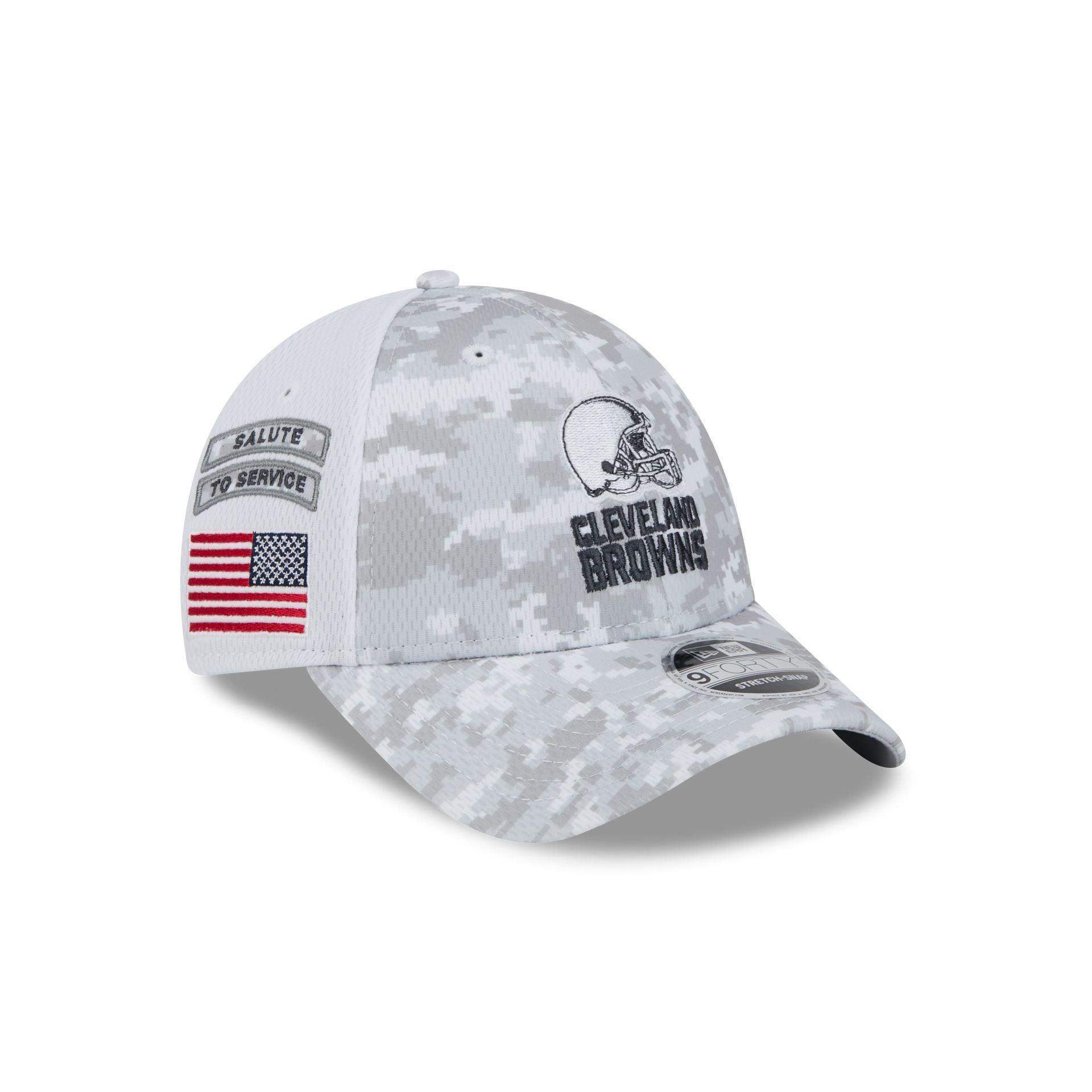 Cleveland Browns 2024 Salute to Service 9FORTY Stretch-Snap Hat Male Product Image