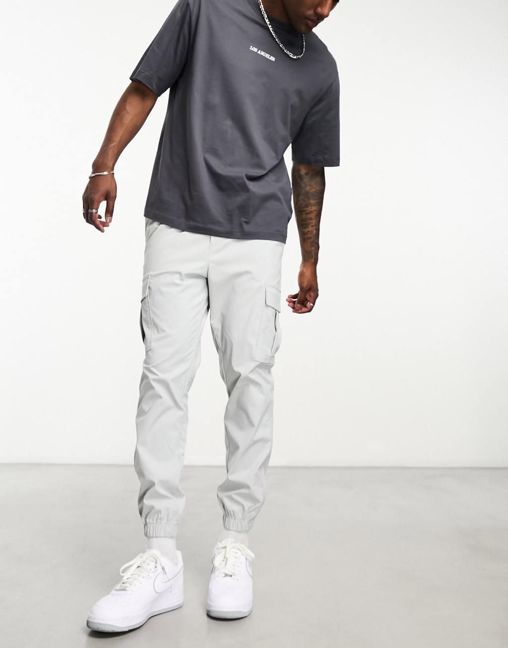 Jack & Jones Intelligence poly cargo pants in gray Product Image