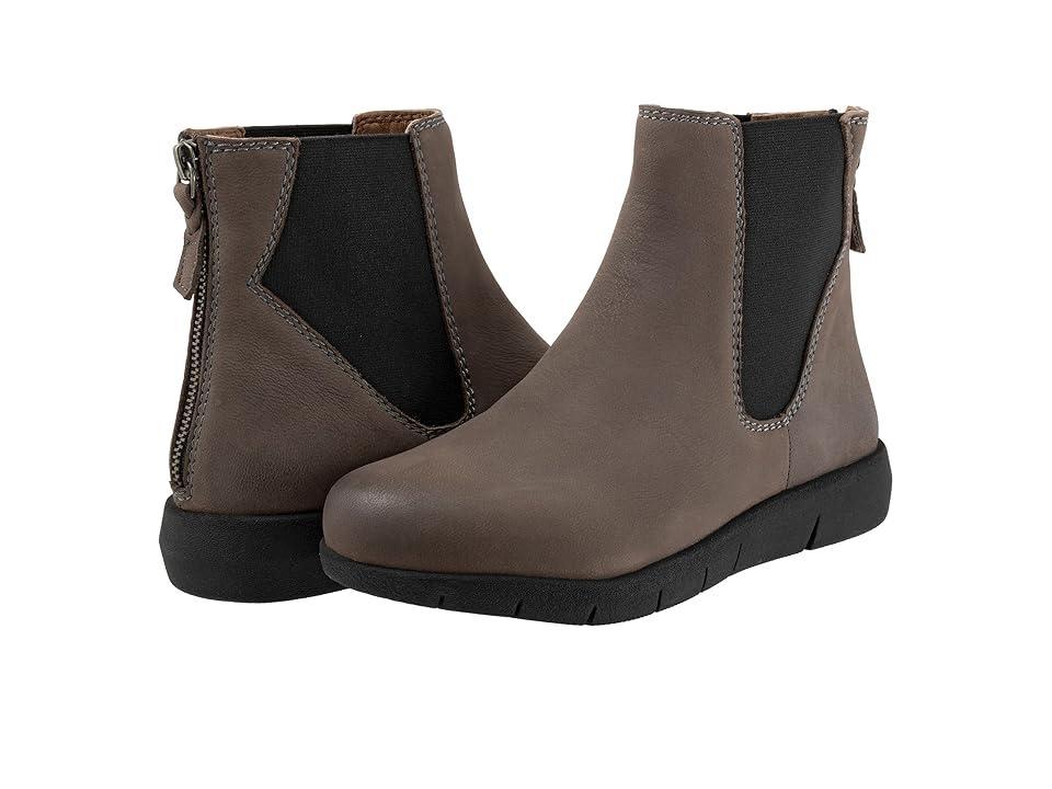 SoftWalk Albany Chelsea Boot Product Image