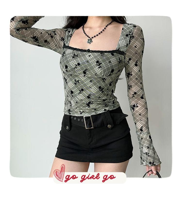 Long-Sleeve Square Neck Plaid Floral Jacquard Lace Trim Slim Fit Crop Top Product Image