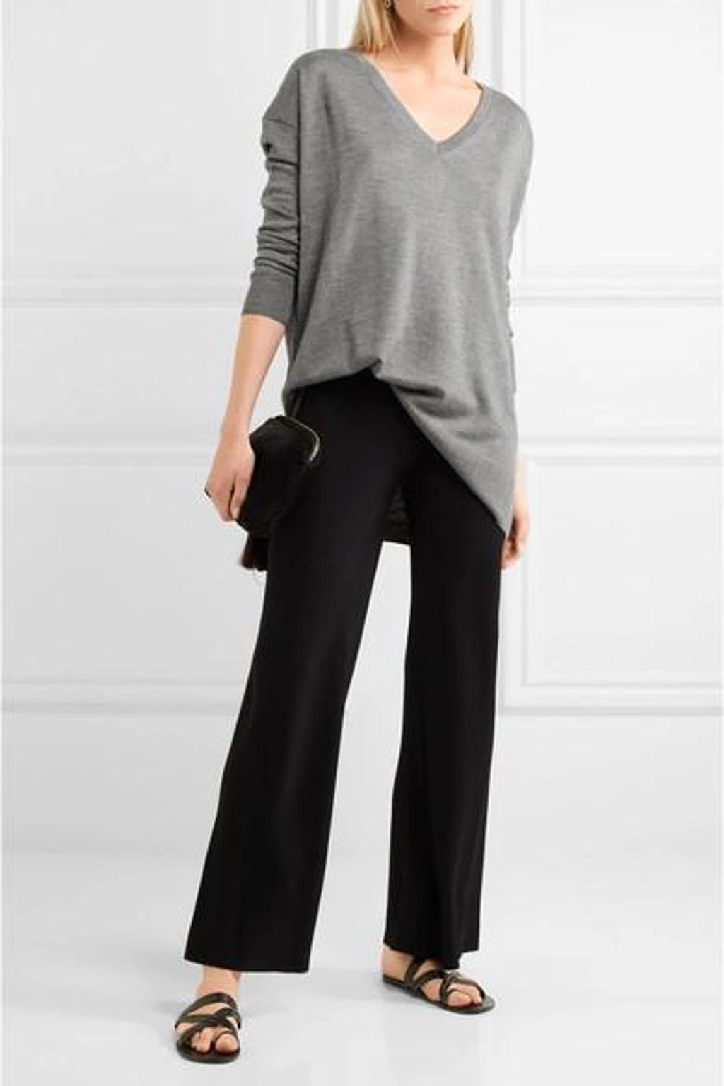 THE ROW Amherst Oversized Cashmere And Silk-blend Sweater In Black Product Image