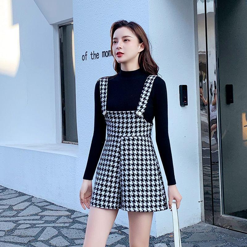 Set: Long-Sleeve Mock Neck Plain Knit Top + Houndstooth Tweed Wide Leg Jumper Shorts Product Image