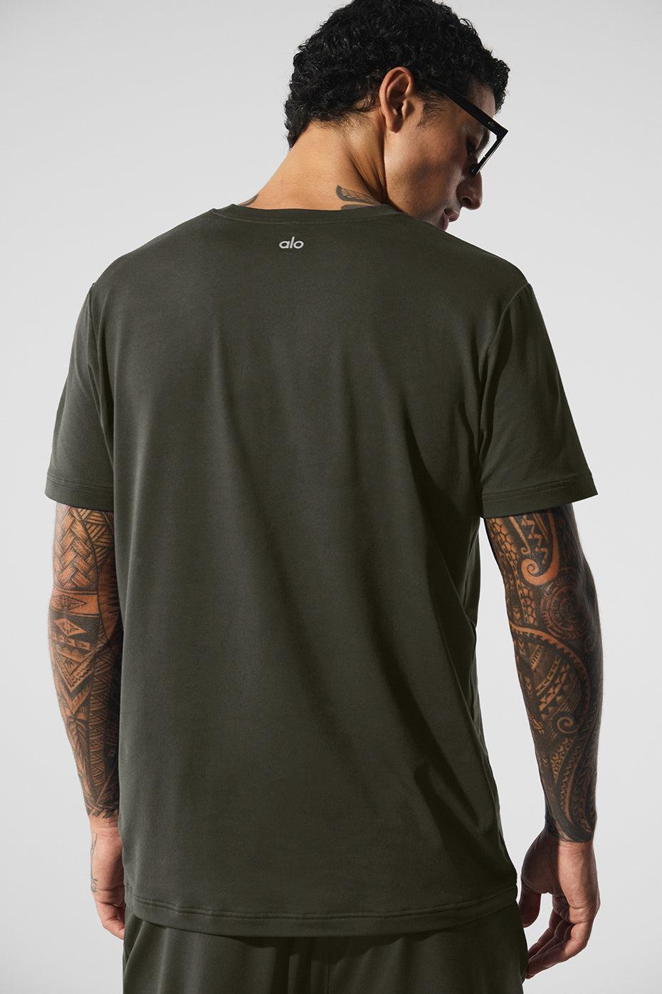 Conquer Reform Crewneck Short Sleeve - Stealth Green Male Product Image