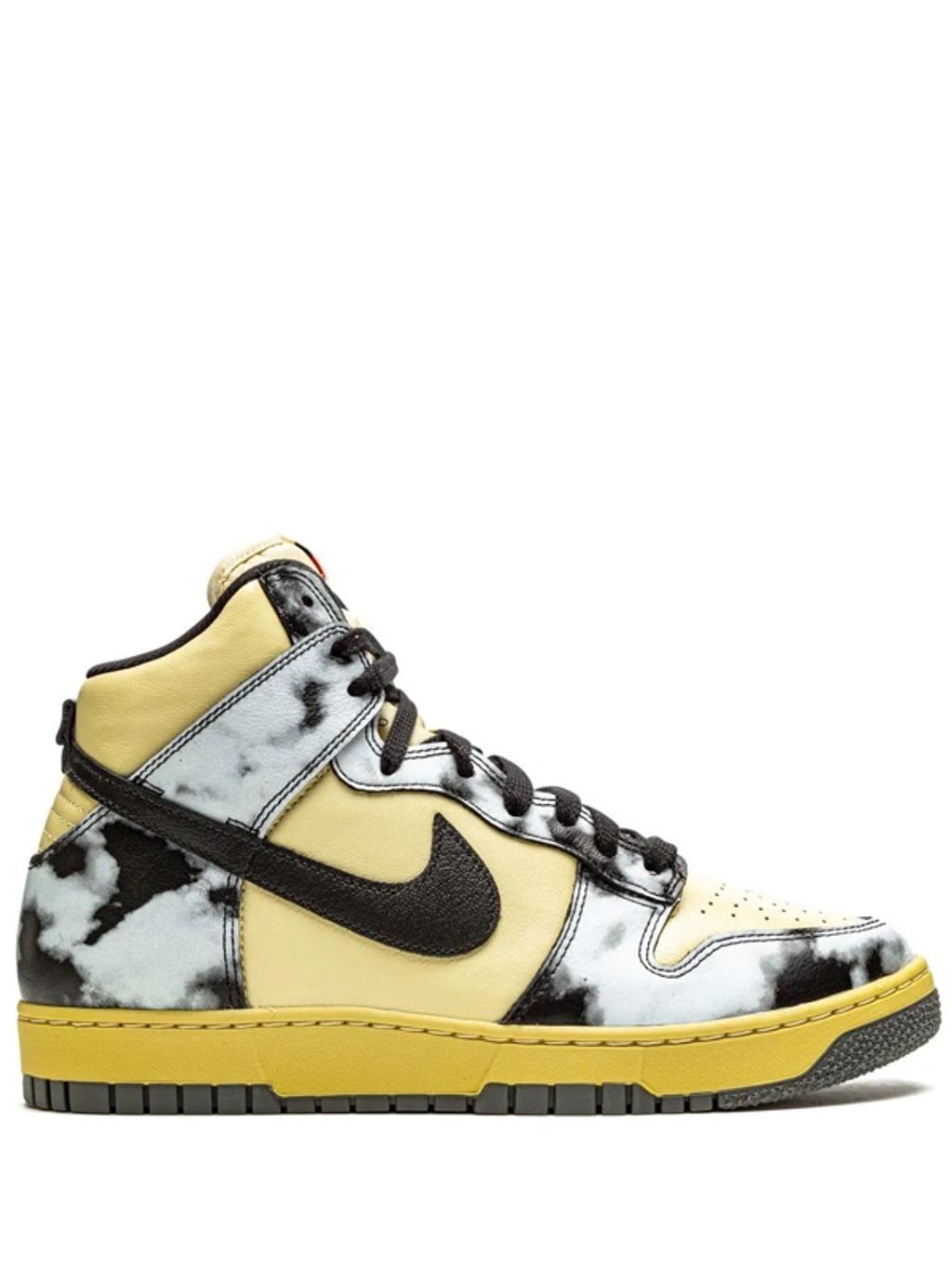 Dunk High 1985 Sp Sneakers In Lemon Drop/black-sat Product Image