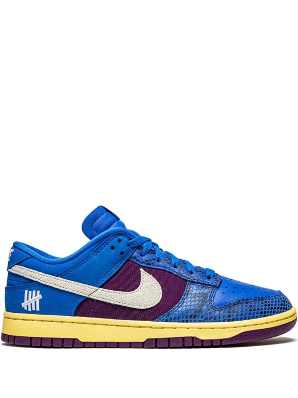 Dunk Low Sp Sneakers In Blue Product Image