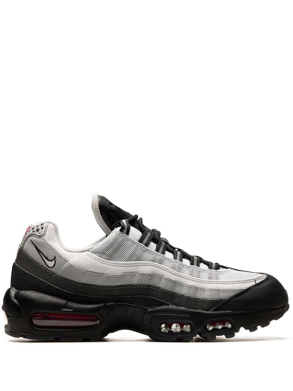 Air Max 95 Panelled Sneakers In Black Product Image