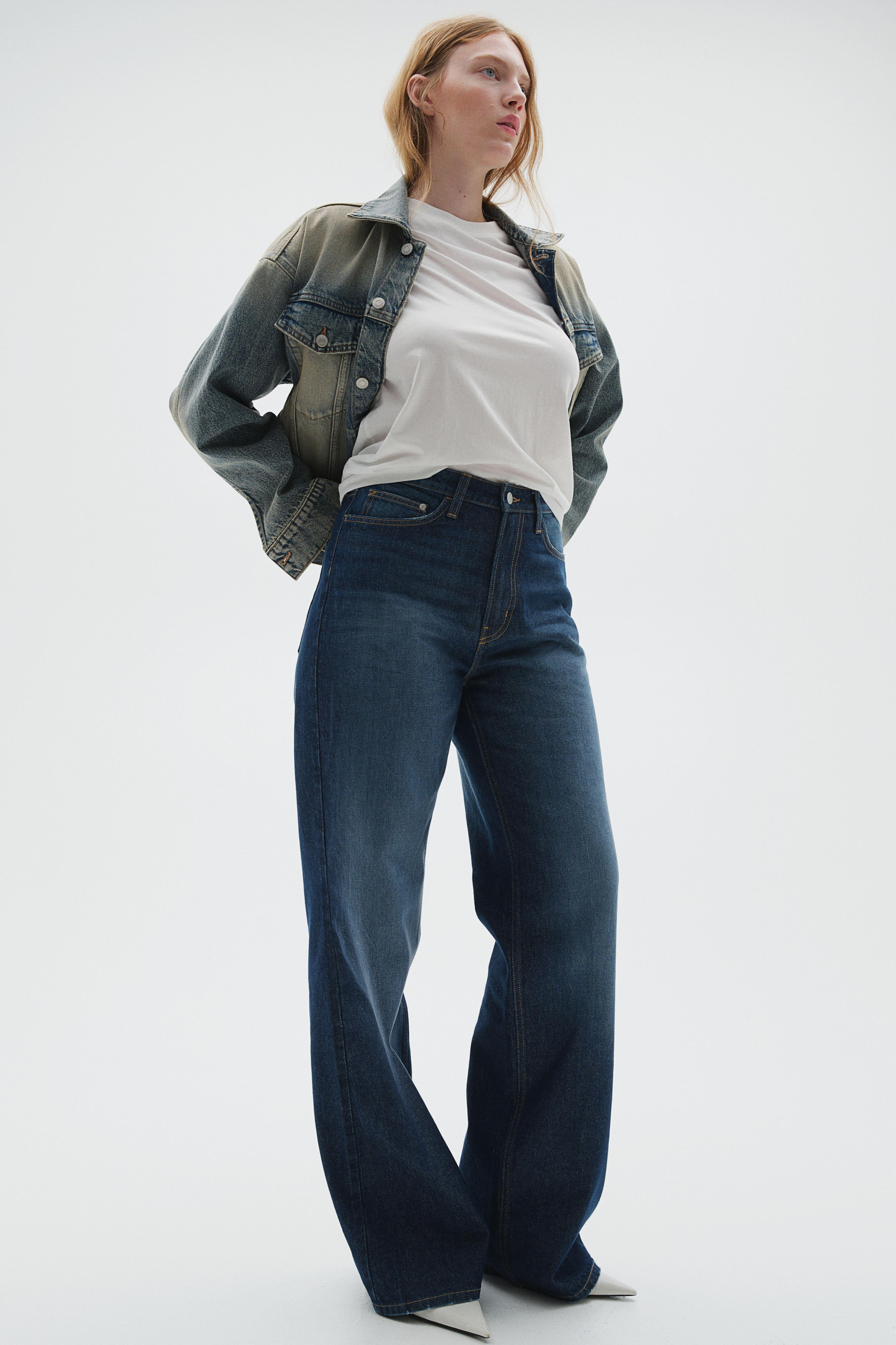 Curvy Fit Wide Ultra High Jeans Product Image