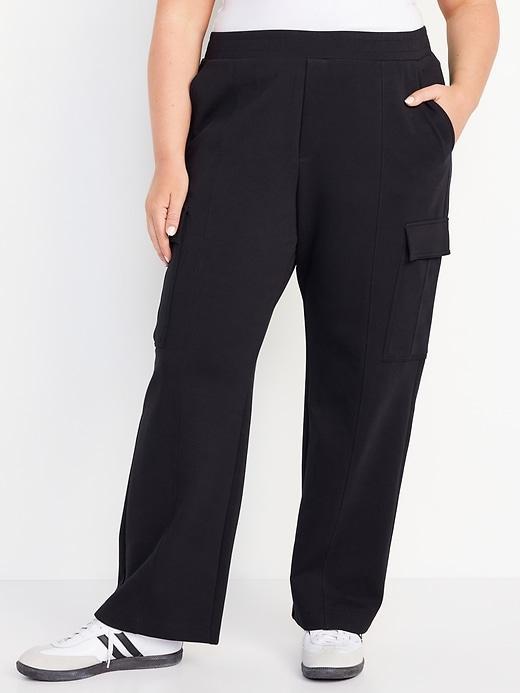 High-Waisted Dynamic Fleece Cargo Pants Product Image