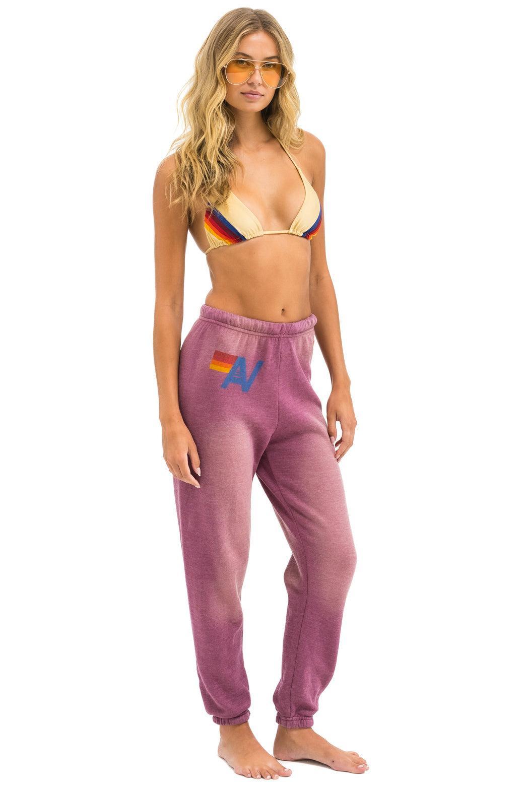 VINTAGE LOGO SWEATPANTS - FADED BERRY Female Product Image