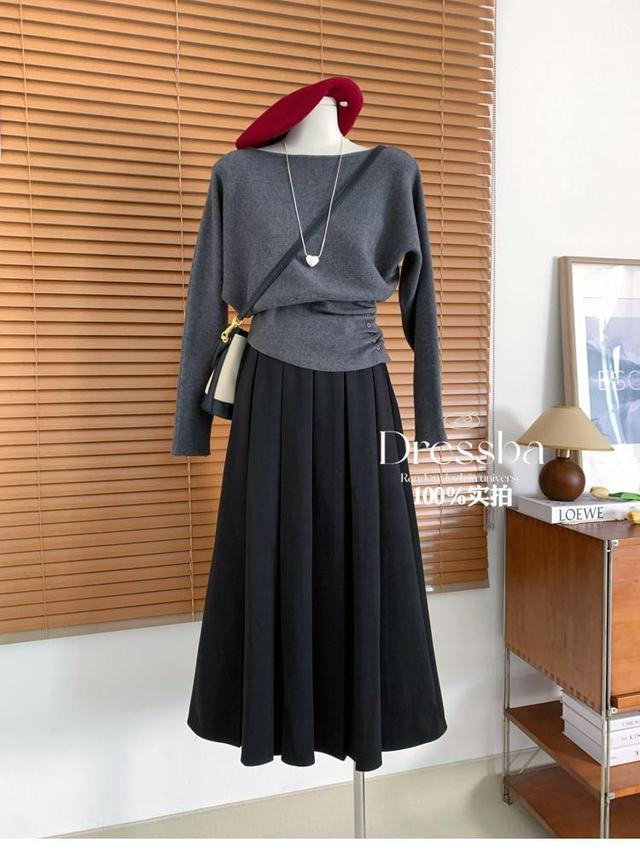 High Waist Plain Maxi A-Line Pleated Skirt Product Image