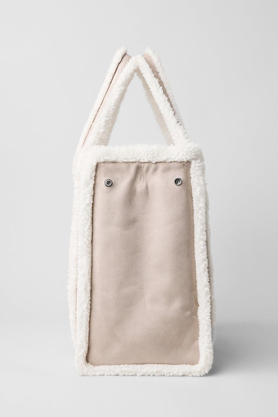 Winterfun Tote Bag - Oat/Ivory Female Product Image