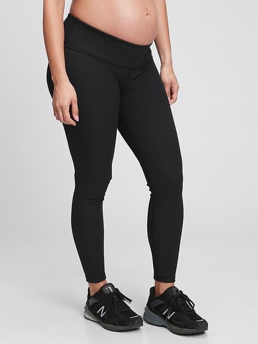 Maternity GapFit Under Belly Rib Blackout 7/8 Leggings product image